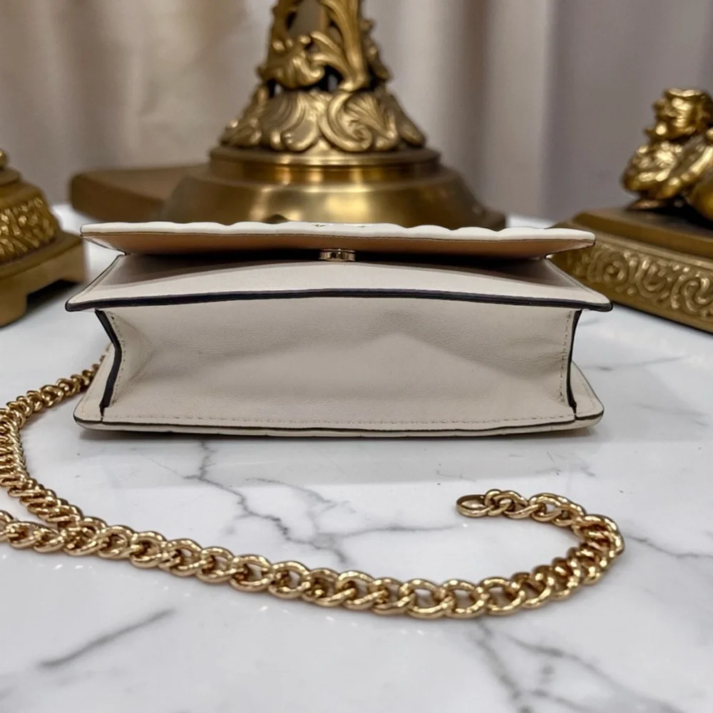 COACH Cream Linear Quilted Flap Belt Bag / Crossbody with Gold Chain - Picture 8 of 9